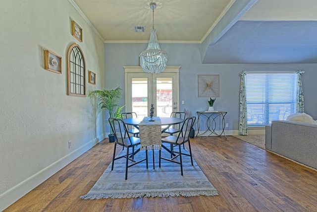 1825 Tall Grass Court, Edmond, OK 73012