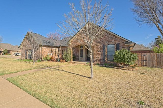 1825 Tall Grass Court, Edmond, OK 73012