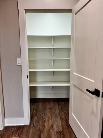 1099 White Tail CV, Lexington, TX 78947