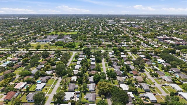 6900 NW 14th St, Plantation, FL 33313