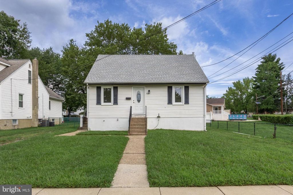 318 ESSEX AVE, Cherry Hill, NJ 08002