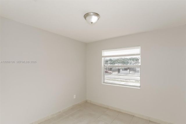 18931 NW 33rd Pl, Miami Gardens, FL 33056