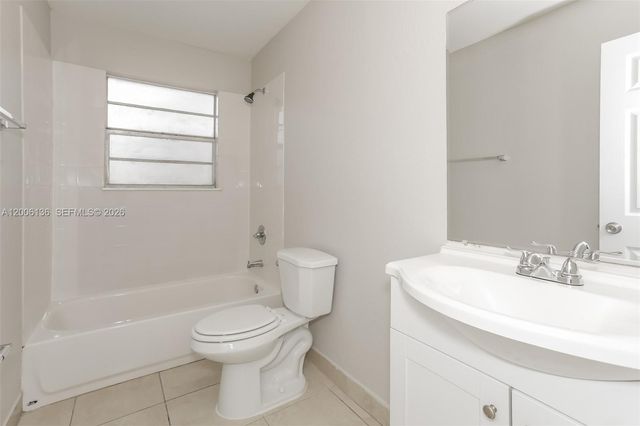 18931 NW 33rd Pl, Miami Gardens, FL 33056