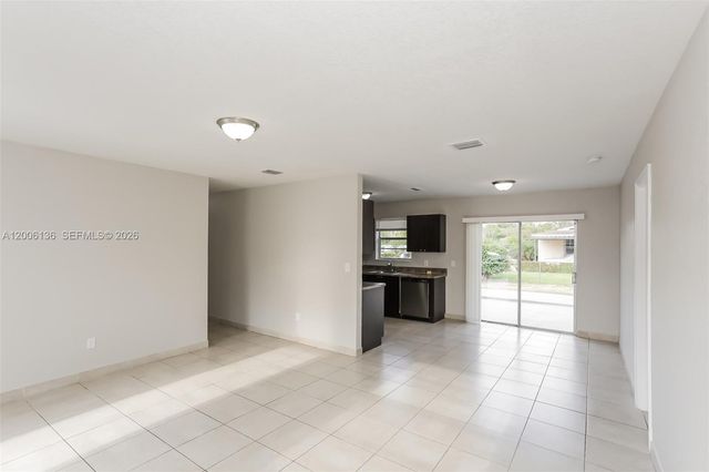 18931 NW 33rd Pl, Miami Gardens, FL 33056