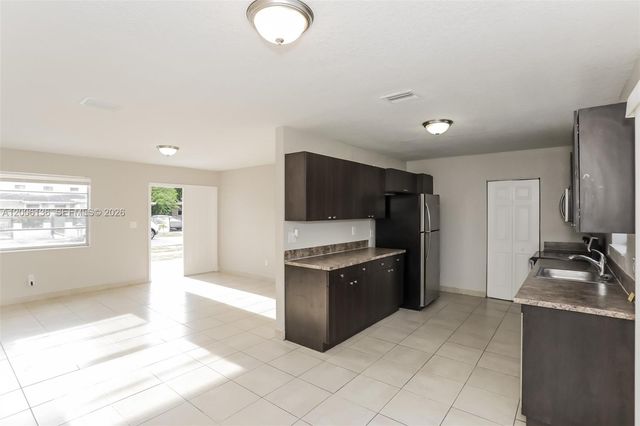 18931 NW 33rd Pl, Miami Gardens, FL 33056