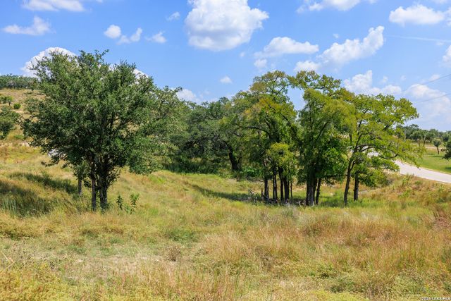 189 Fallen Acorn, Blanco, TX 78606