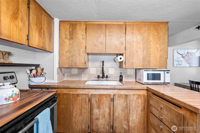 5436 S Thompson Avenue, Tacoma, WA 98408