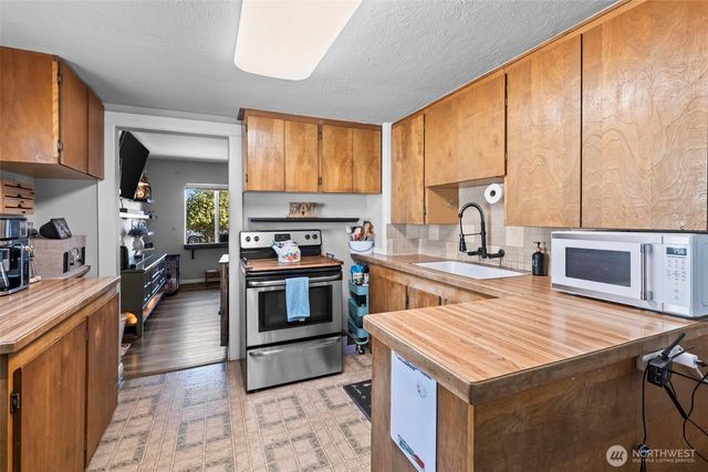 5436 S Thompson Avenue, Tacoma, WA 98408