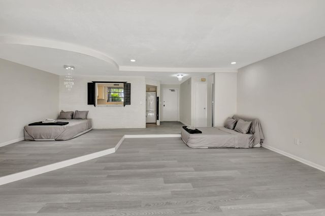 410 NW Spanish River Boulevard, Boca Raton, FL 33431