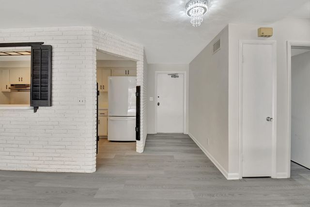 410 NW Spanish River Boulevard, Boca Raton, FL 33431