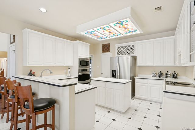 1723 Hadbury Ln, San Antonio, TX 78248