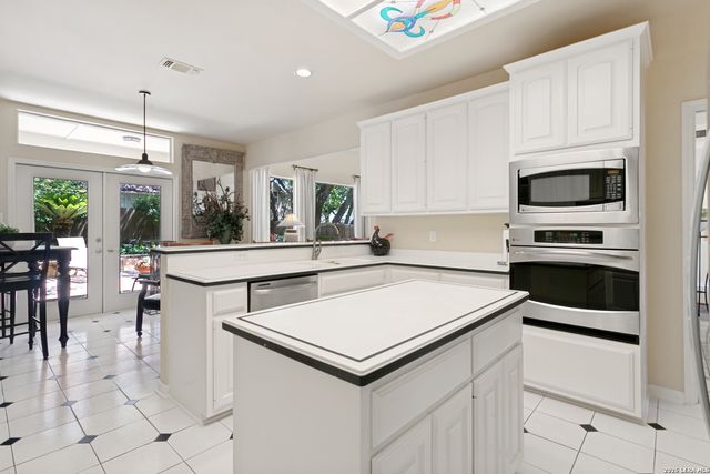 1723 Hadbury Ln, San Antonio, TX 78248