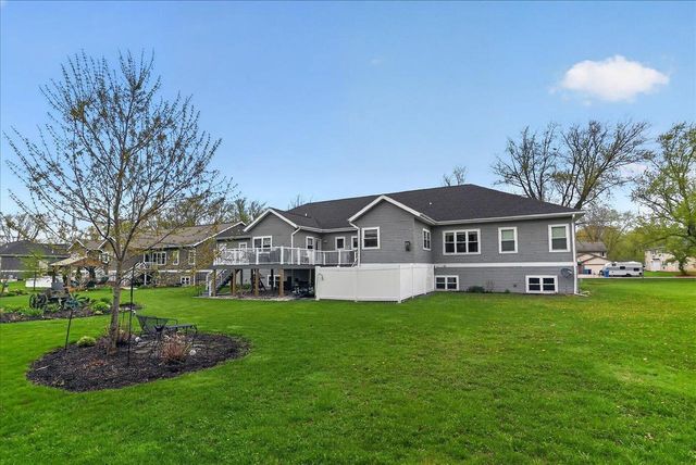 4555 Golf Drive, Windsor, WI 53598