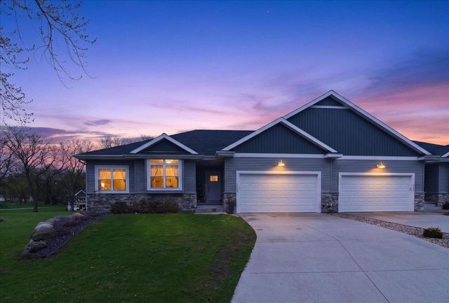 4555 Golf Drive, Windsor, WI 53598