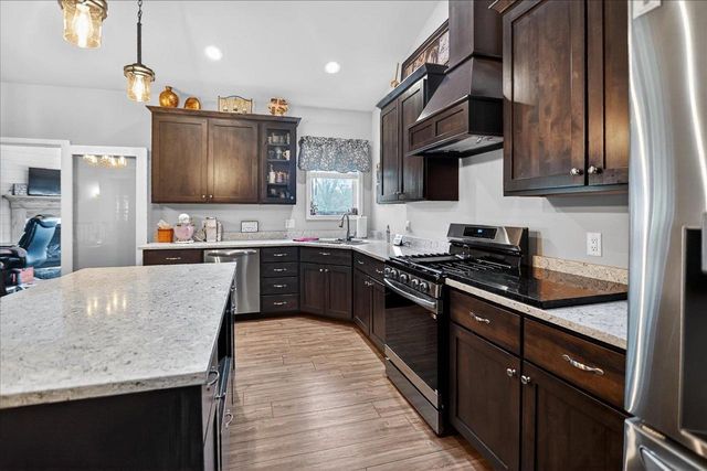 4555 Golf Drive, Windsor, WI 53598