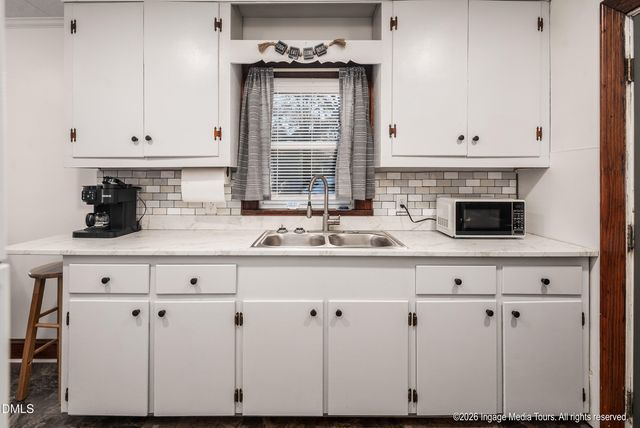 1303 Colonial Avenue, Greenville, NC 27834