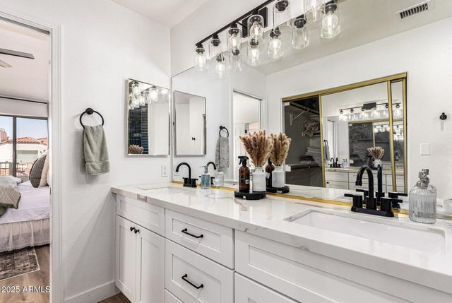 10080 E Mountain View Lake Drive Unit M327, Scottsdale, AZ 85258