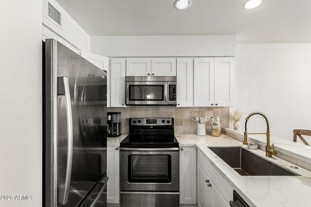 10080 E Mountain View Lake Drive Unit M327, Scottsdale, AZ 85258