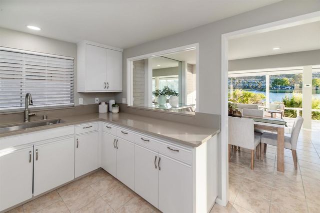 1499 La Linda Drive, San Marcos, CA 92078