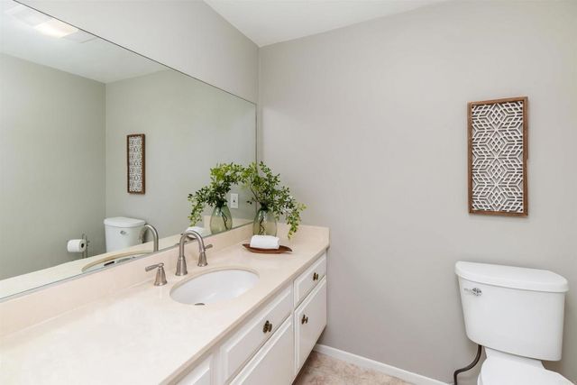 1499 La Linda Drive, San Marcos, CA 92078
