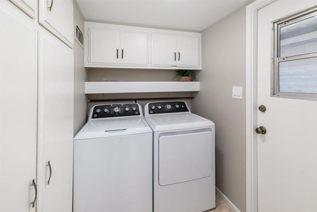 1499 La Linda Drive, San Marcos, CA 92078