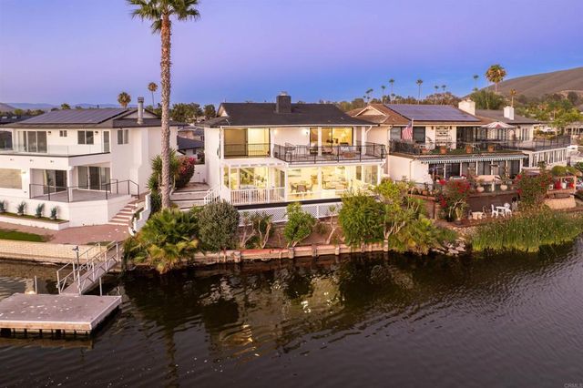 1499 La Linda Drive, San Marcos, CA 92078