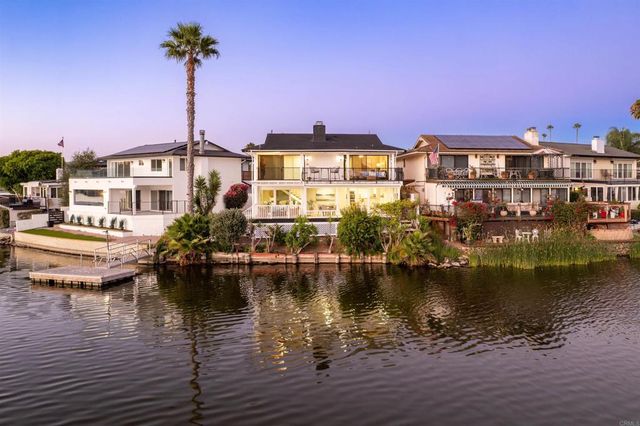 1499 La Linda Drive, San Marcos, CA 92078
