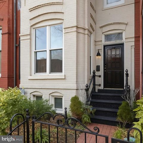 726 3RD ST NE, Washington, DC 20002