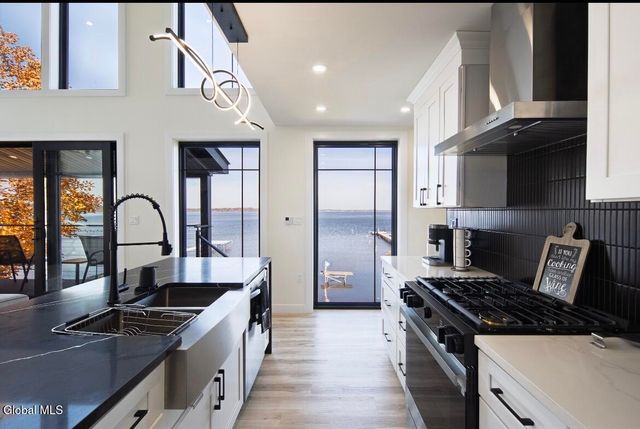 126 9th Street, Malta, NY 12866