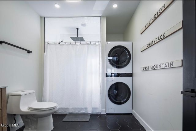 126 9th Street, Malta, NY 12866