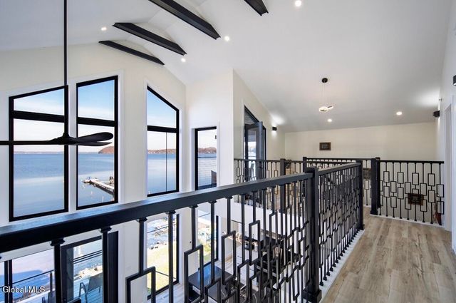 126 9th Street, Malta, NY 12866