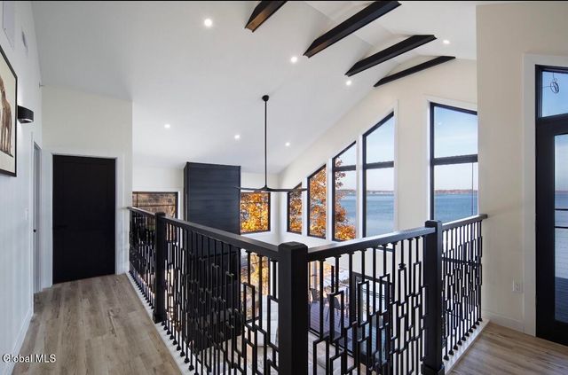 126 9th Street, Malta, NY 12866