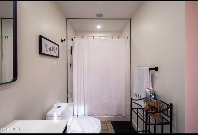 126 9th Street, Malta, NY 12866