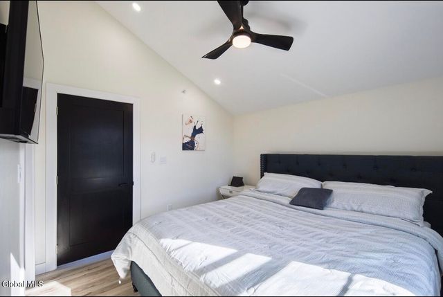 126 9th Street, Malta, NY 12866