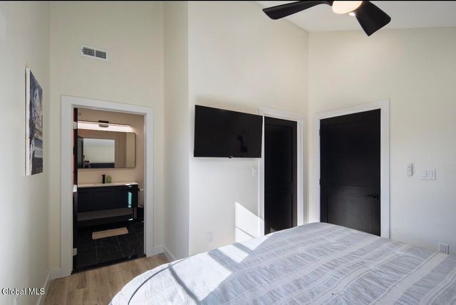 126 9th Street, Malta, NY 12866