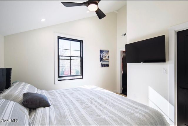 126 9th Street, Malta, NY 12866