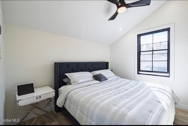 126 9th Street, Malta, NY 12866