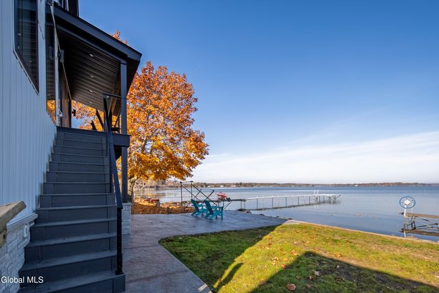 126 9th Street, Malta, NY 12866