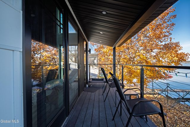 126 9th Street, Malta, NY 12866