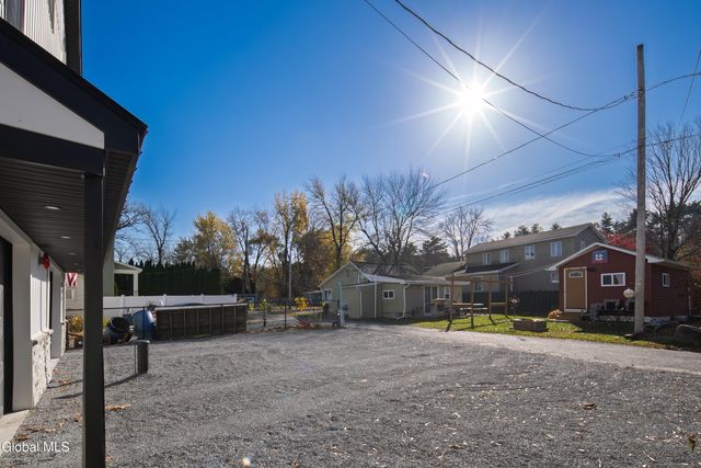 126 9th Street, Malta, NY 12866