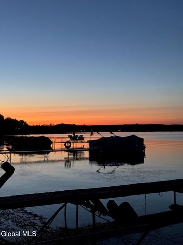 126 9th Street, Malta, NY 12866