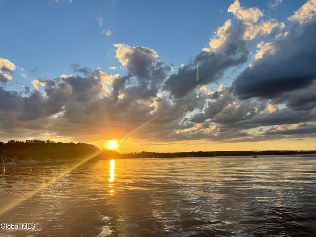 126 9th Street, Malta, NY 12866