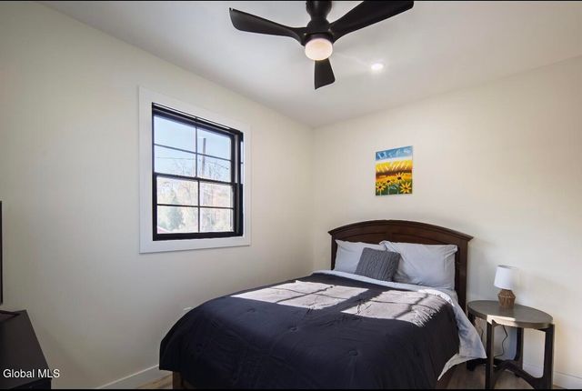 126 9th Street, Malta, NY 12866