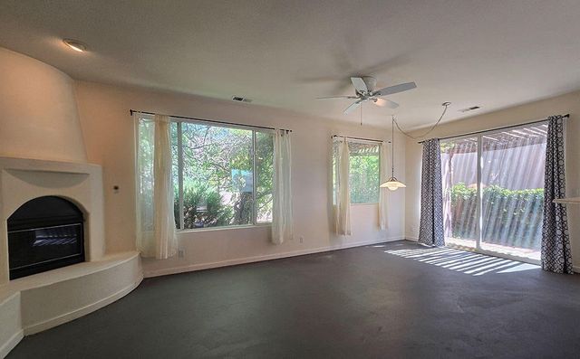 3 Broken Rock Place, Santa Fe, NM 87508