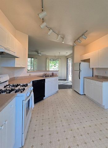 3 Broken Rock Place, Santa Fe, NM 87508