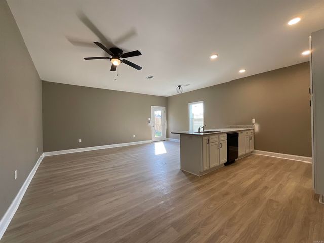 401 & 403 E Center Street, Jacksonville, AR 72076