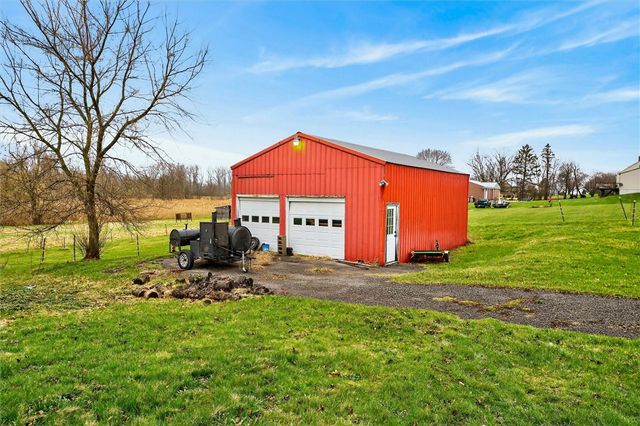 2085 Pinnacle Road, Henrietta, NY 14543