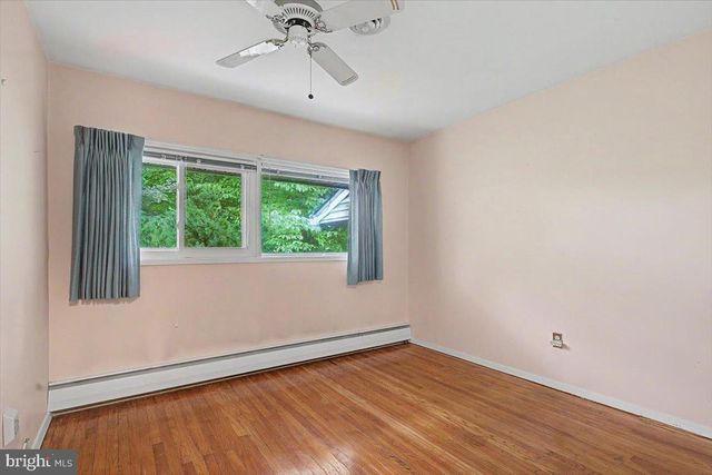 918 RIDLEY CREEK DR, Media, PA 19063