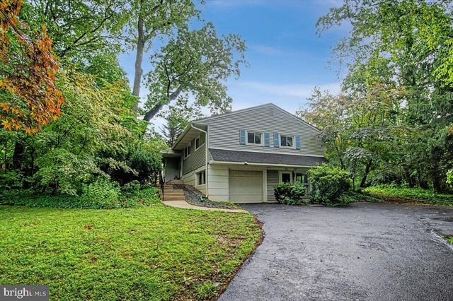 918 RIDLEY CREEK DR, Media, PA 19063
