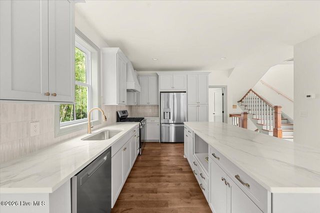 160 S Leak Street, Southern Pines, NC 28387